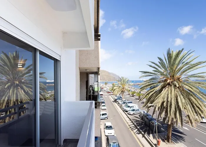 아파트 Home2book Sea Front Teresitas 2 *
